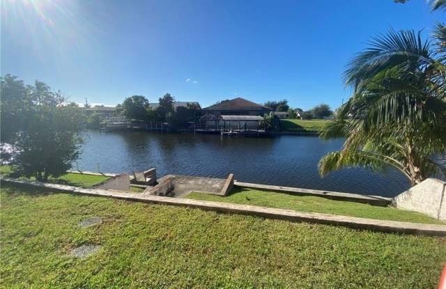 910 SE 14th Terrace unit: 2 photos photos 910 SE 14th Terrace unit: 2 photos photos