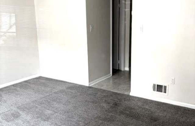 10249 ARIZONA Circle Gallery 2