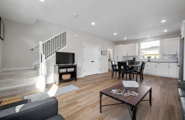 Move In Special Up to 3 Months Free- New construction in Newberg ! 2 Bedroom 2.5 Bath Cottage Home ! Call Today ! - 2766 Crater Lane, Newberg, OR 97132