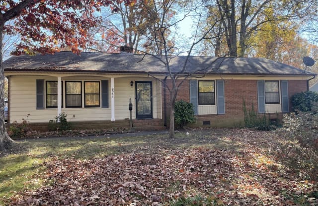 2511 W Cornwallis Drive - 2511 West Cornwallis Drive, Greensboro, NC 27408