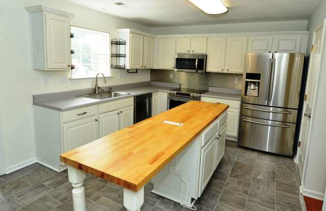 Renovated home with Sunroom! photos photos