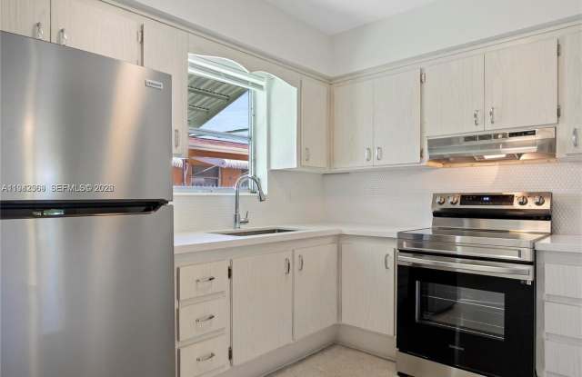 2700 Pierce St photos photos