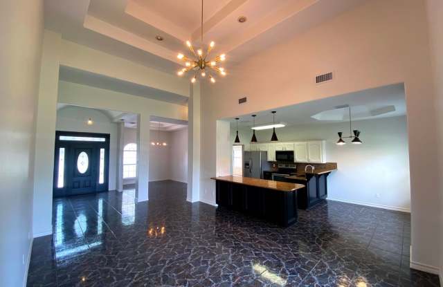 Perfectly Spacious Located Home In McAllen! photos photos