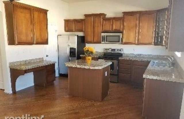 1412 Royal Troon Dr Gallery 2