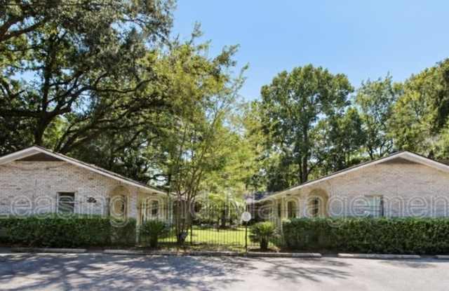 1611 Jessamine Road Gallery 1