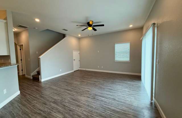 Modern Comfort & Style in Winter Haven | 3BR + 2.5BA Beautiful Home! Gallery 4