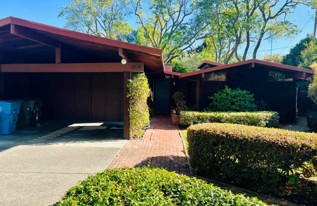 Stunning 4 Bed 2 Bath Eichler near Midtown Palo Alto. Great Schools  Location. - 1014 Moffett Circle, Palo Alto, CA 94303