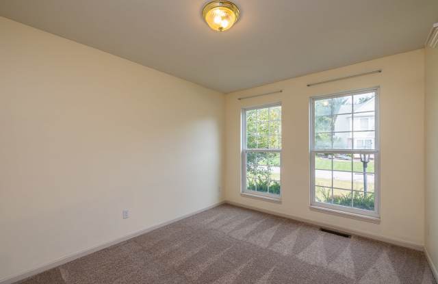 105 Renaissance Ct Gallery 3