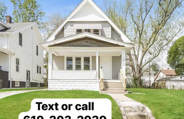 1824 Joffre Ave photos photos