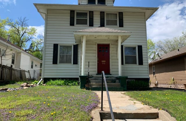 715 N Prairie Ave - 715 North Prairie Avenue, Sioux Falls, SD 57104