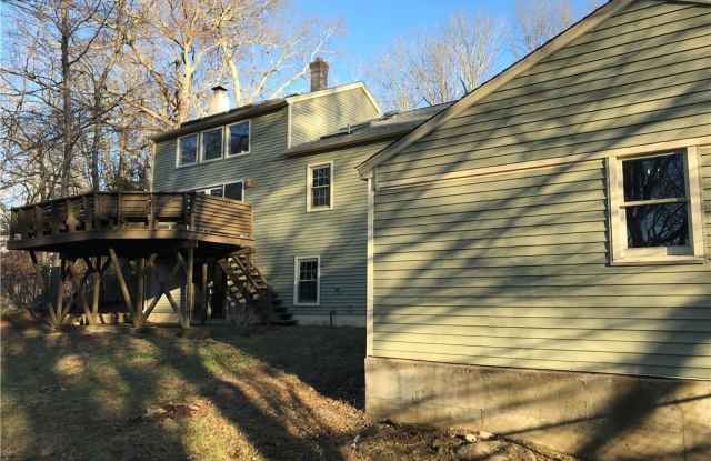 82 Vinegar Hill Road Gallery 3
