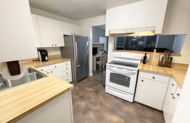 1305 Goethals Drive Gallery 4