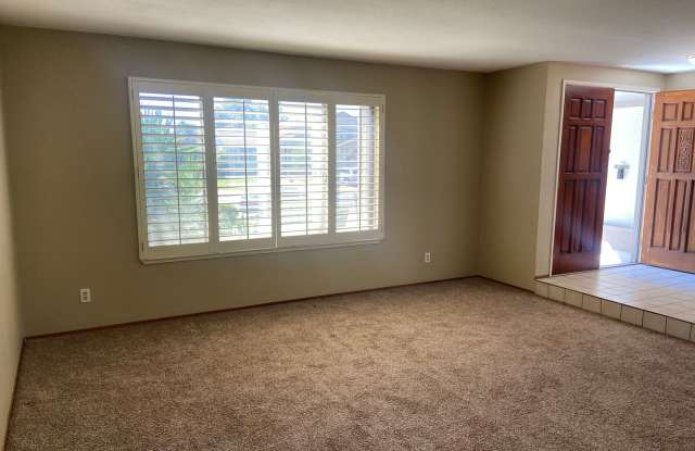 A Rosemont 4 Bdrm, 3 Bath Gallery 4