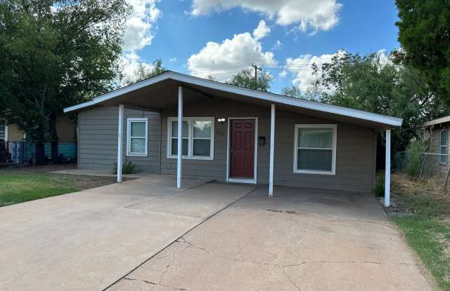 3 BEDROOM, 1 BATH, DOUBLE DRIVE PARKING photos photos