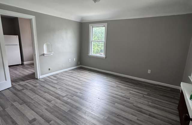 3872 Vine Street - 3 photos photos 3872 Vine Street - 3 photos photos