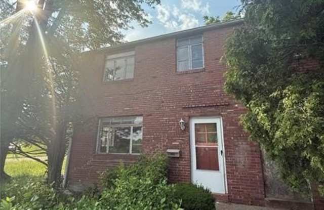 2701 Lincoln Ave photos photos