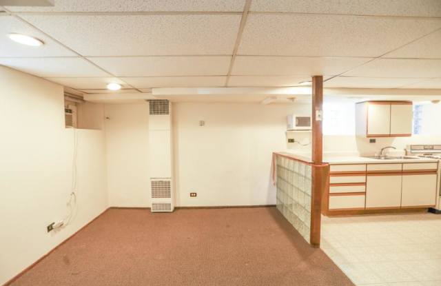 1042 West Grace St. photos photos