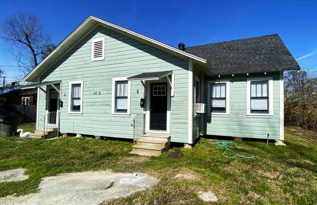 1-Bedroom in Downtown LC | All Bills Paid Gallery 1
