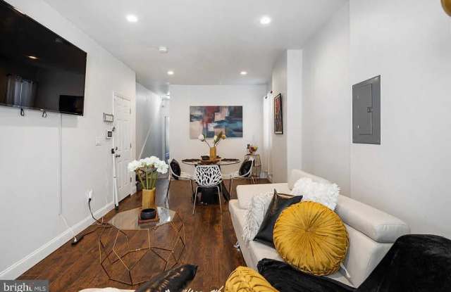 855 East Locust Avenue photos photos