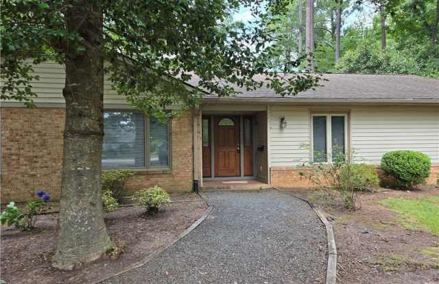 625 Loblolly Drive Gallery 2