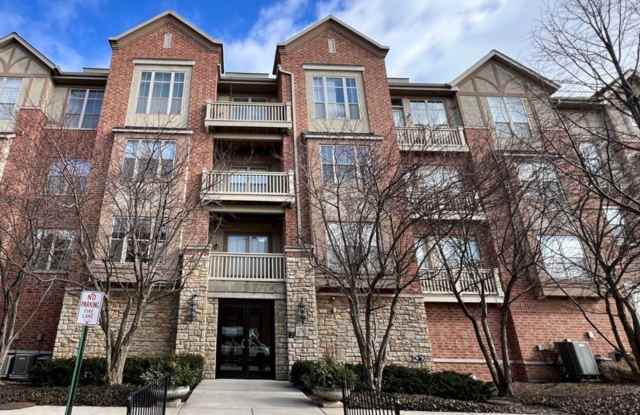 1781 Tudor Lane - 1781 Tudor Lane, Northbrook, IL 60062