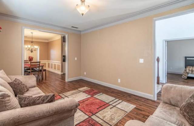 50 Riverstone Drive Gallery 2