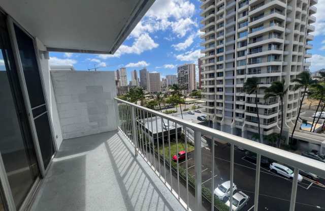 Moilili 1 Bed/1Bath/1 Assigned Parking Gallery 3