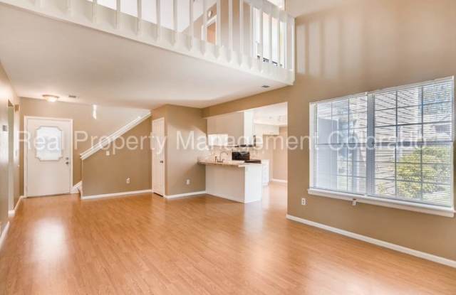 1963 South Xanadu Way Gallery 3