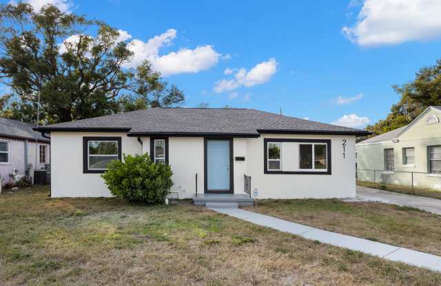 211 37th St S - 211 37th Street South, St. Petersburg, FL 33711