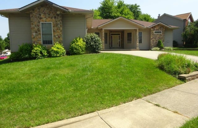 7122 Regal Dr - 7122 Regal Drive, Parma, OH 44129