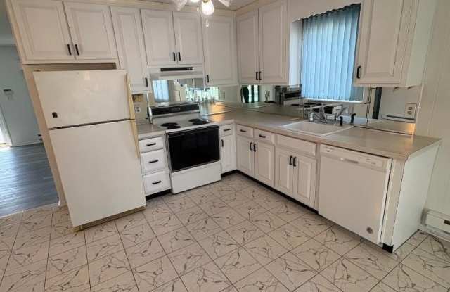 3248 Beachview Drive Gallery 3