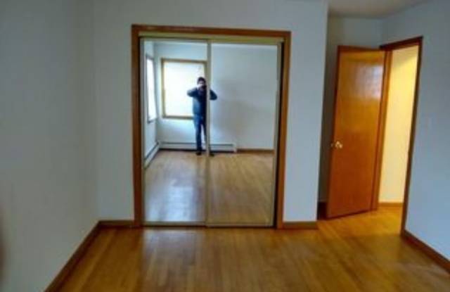 8622 W Berwyn Ave - 8622 West Berwyn Avenue, Chicago, IL 60656