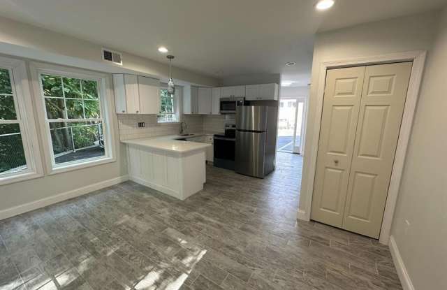 1083 Whalley Avenue unit: A photos photos