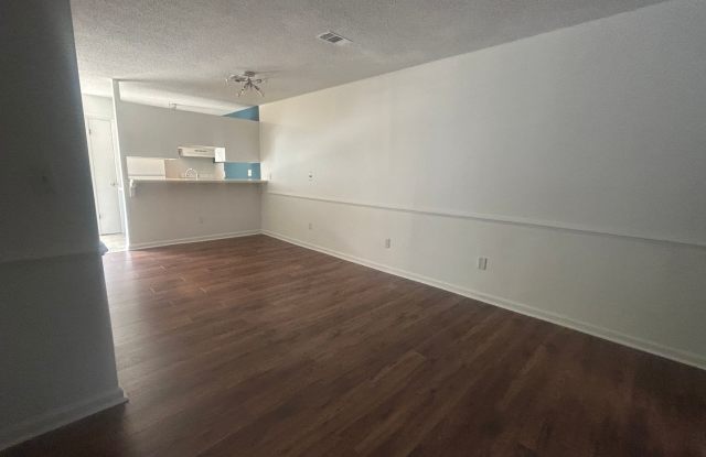 Forest Hills Racquet Club Townhome Gallery 4