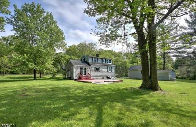 261 Lyons Rd photos photos