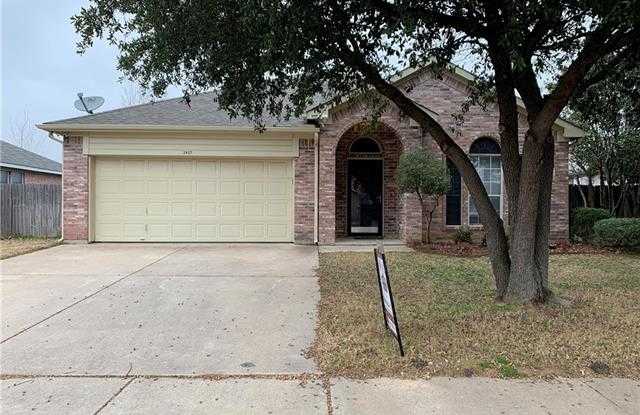 2417 Wildwood Lane Gallery 2