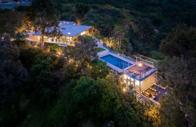 10556 Fontenelle Way photos photos