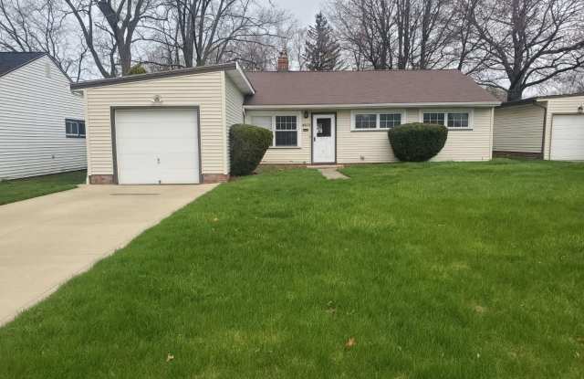 Adorable 3 bedroom, 1.5 bath single family home - 4103 Dartford Road, South Euclid, OH 44121