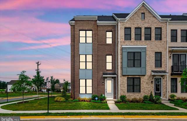 42086 PICASSO Square photos photos 42086 PICASSO Square photos photos