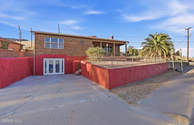 2515 Arizona Avenue photos photos