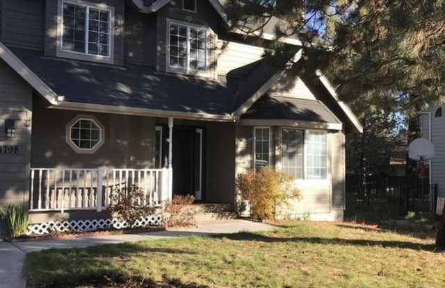 SE Bend 3 Bedroom, 2.5 Bath House, A/C, Gas Heat  Fireplace, Dbl Garage, Fenced Yard - 1798 Southeast Ironwood Court, Bend, OR 97702