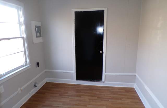 6504 COURT F Gallery 4
