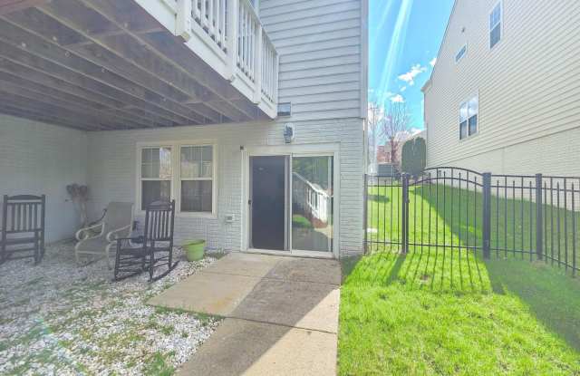 2692 CAST OFF Loop unit: Basement photos photos