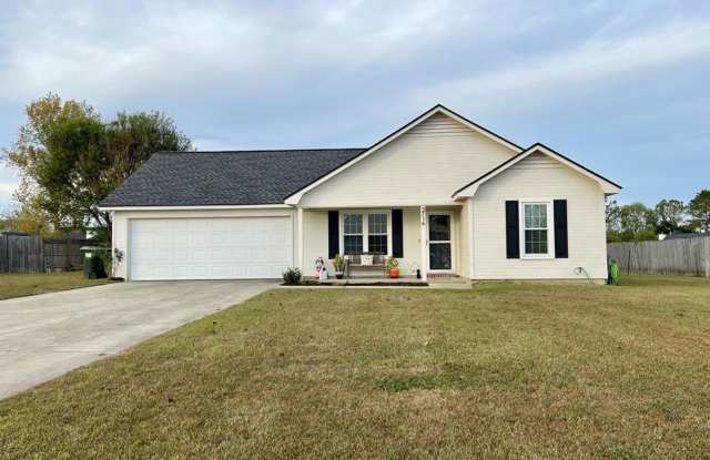 Spacious 3BR/2BA Home with Split-Bedroom Layout & 2-Car Garage Gallery 1