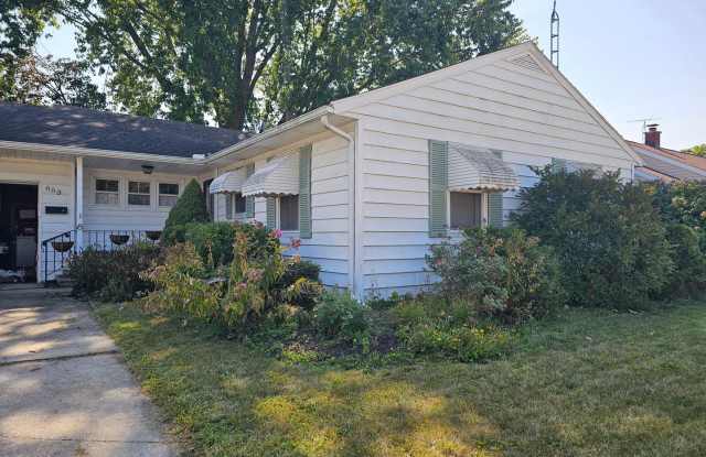 Cozy Fostoria Home photos photos