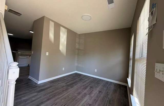 1507 Cove Creek Circle Gallery 2