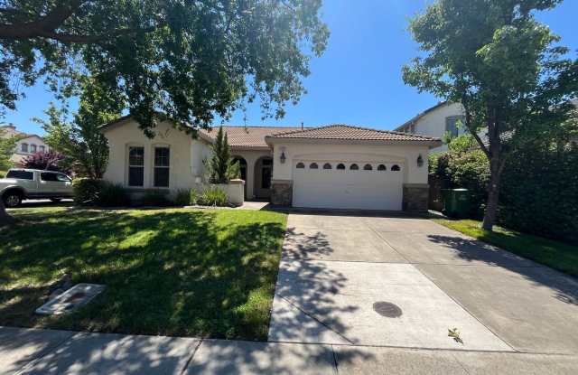 Beautiful 3bed/2ba/ 1757SF / 3-Car tandem Garage , Tenant pays $175 towards WSG - 9780 McKenna Drive, Elk Grove, CA 95757