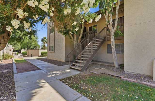 520 N STAPLEY Drive Gallery 4