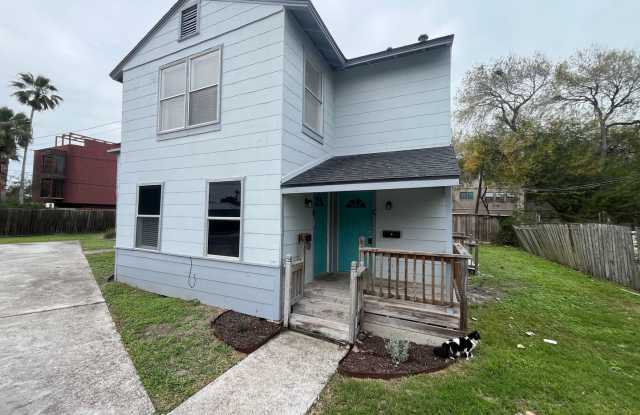 FIRST FLOOR UNIT WATER PAID! photos photos