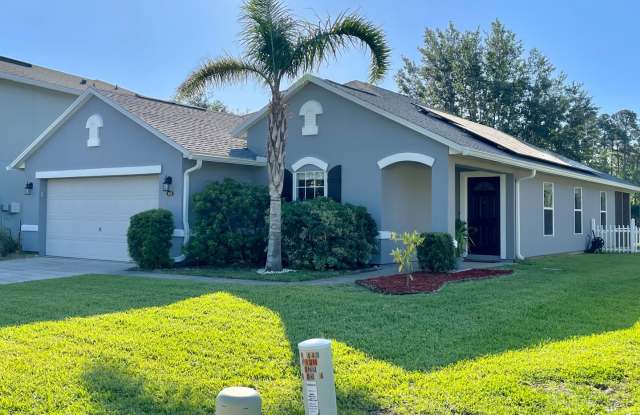 Lovely home is located on the edge of a beautiful retention pond Gallery 3